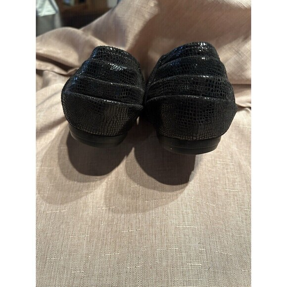 New Indigo By Clarks Black Soft Snakeskin leather Flats size 7 corpcore office - Picture 5 of 7